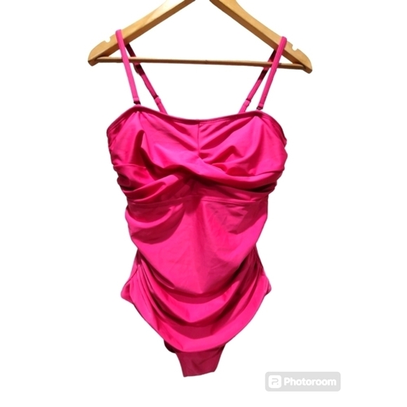 Large Hot Pink One Piece Swimsuit 🩱 Vacation Beach Summer - Picture 1 of 8